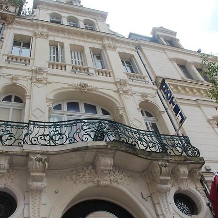Hotel Au Chapon Fin Poitiers Exterior foto